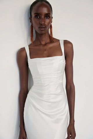Regalia Gown – Ivory