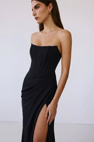 Avielle Gown – Black
