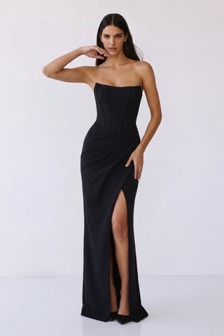 Avielle Gown – Black