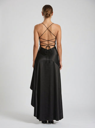Solène Cascade – Black