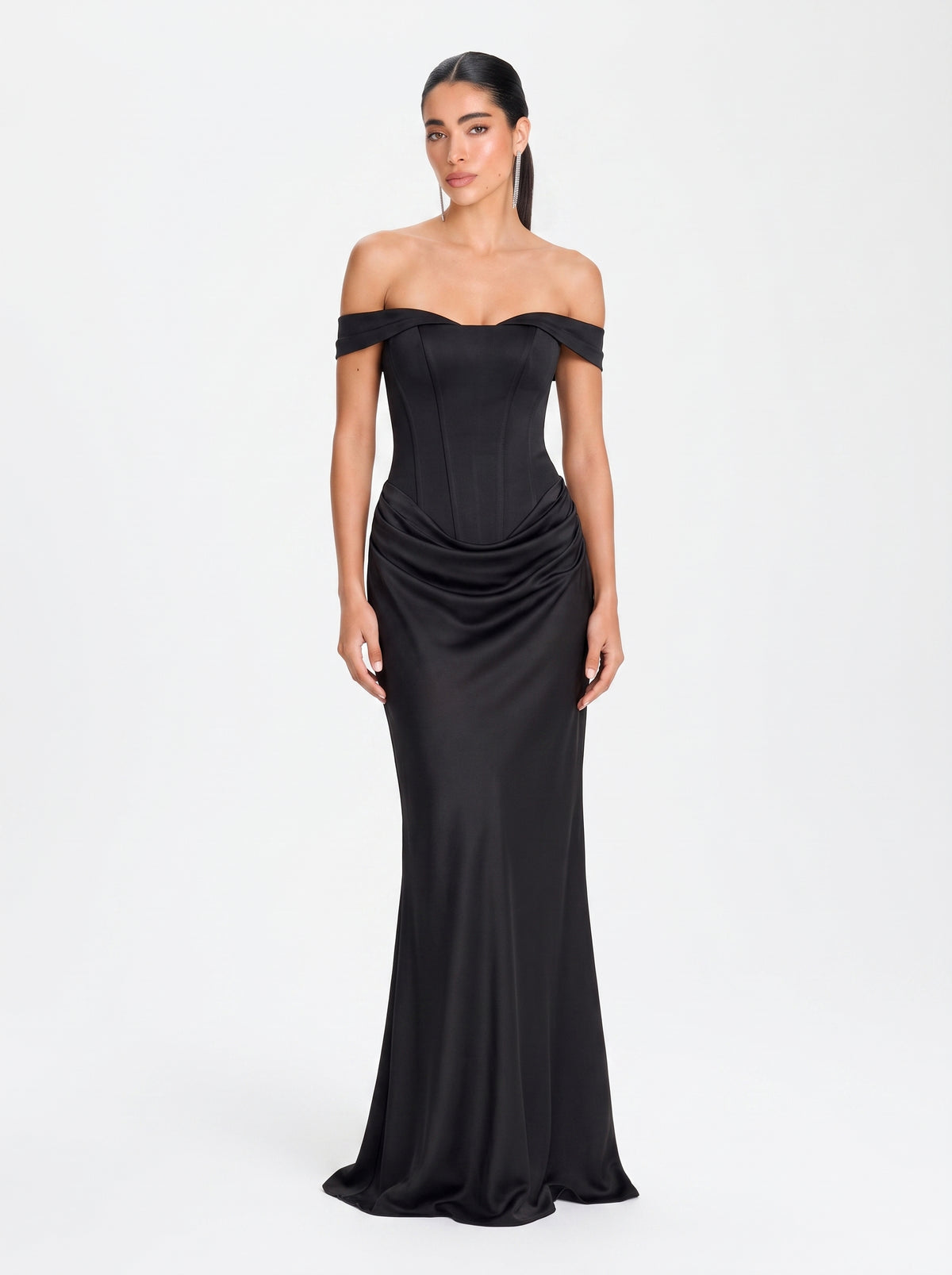 Virenza Gown – Black