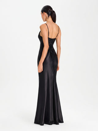 Regalia Gown – Black